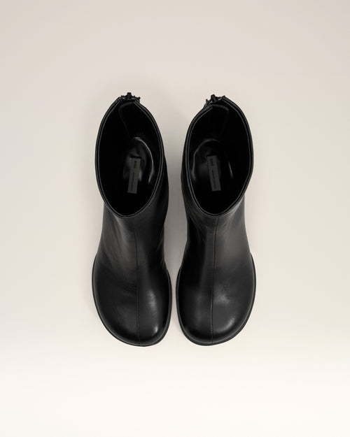 Black Leather Piano Boots - 5 - Ami Paris