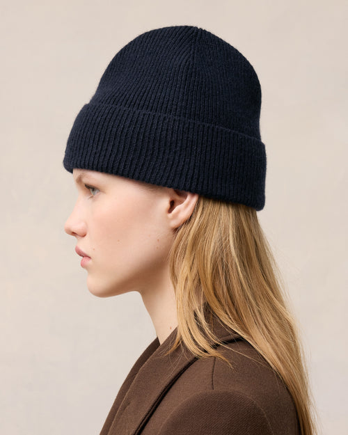 Cashmere Ami de Coeur Beanie - 11 - Ami Paris