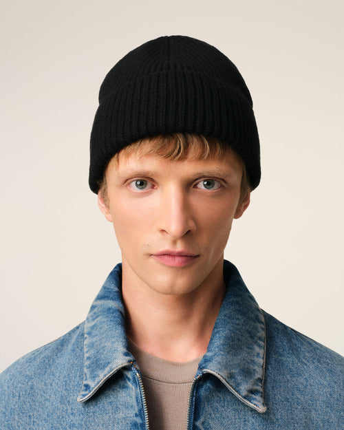 Black Wool Ami de Coeur Beanie - 2 - Ami Paris