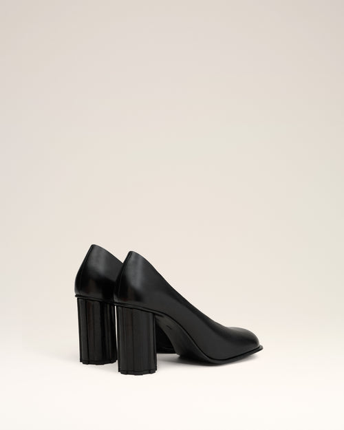 Black Leather Piano Pump - 4 - Ami Paris