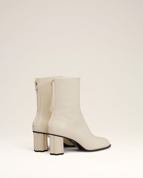 Beige Leather Piano Boots - 4 - Ami Paris