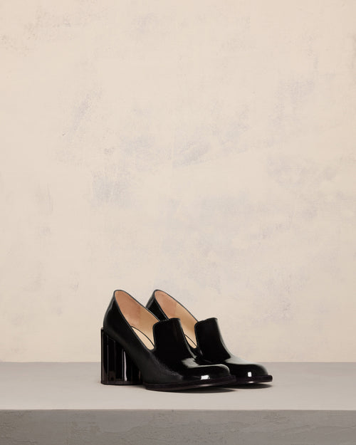 Anatomical Toe Heeled Loafer - 3 - Ami Paris