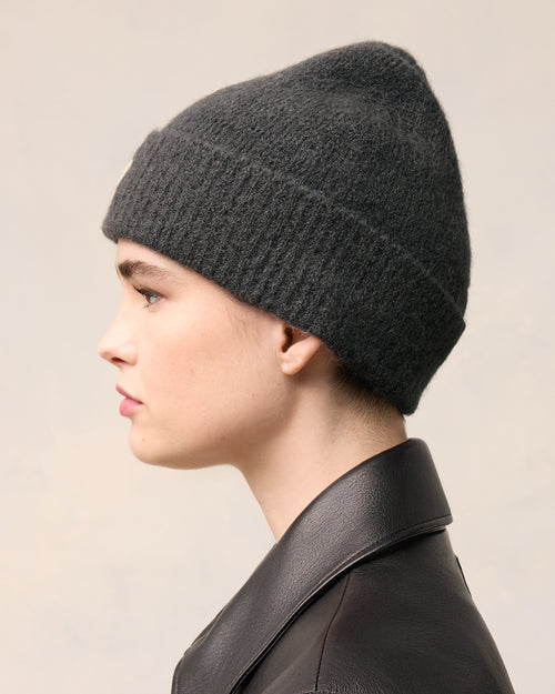 Off-White Ami de Coeur Beanie - 11 - Ami Paris