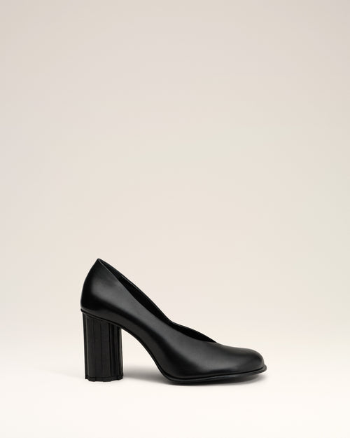 									Black Leather Piano Pump - 3								 - Ami Paris